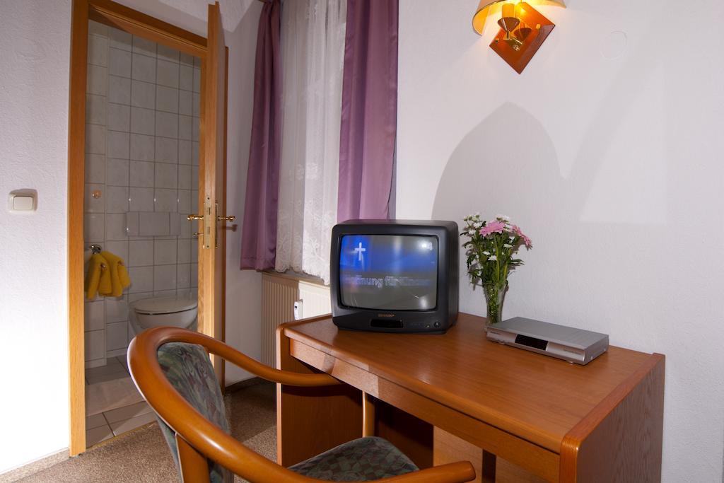 Pension Cafe Suzette Гота Стая снимка