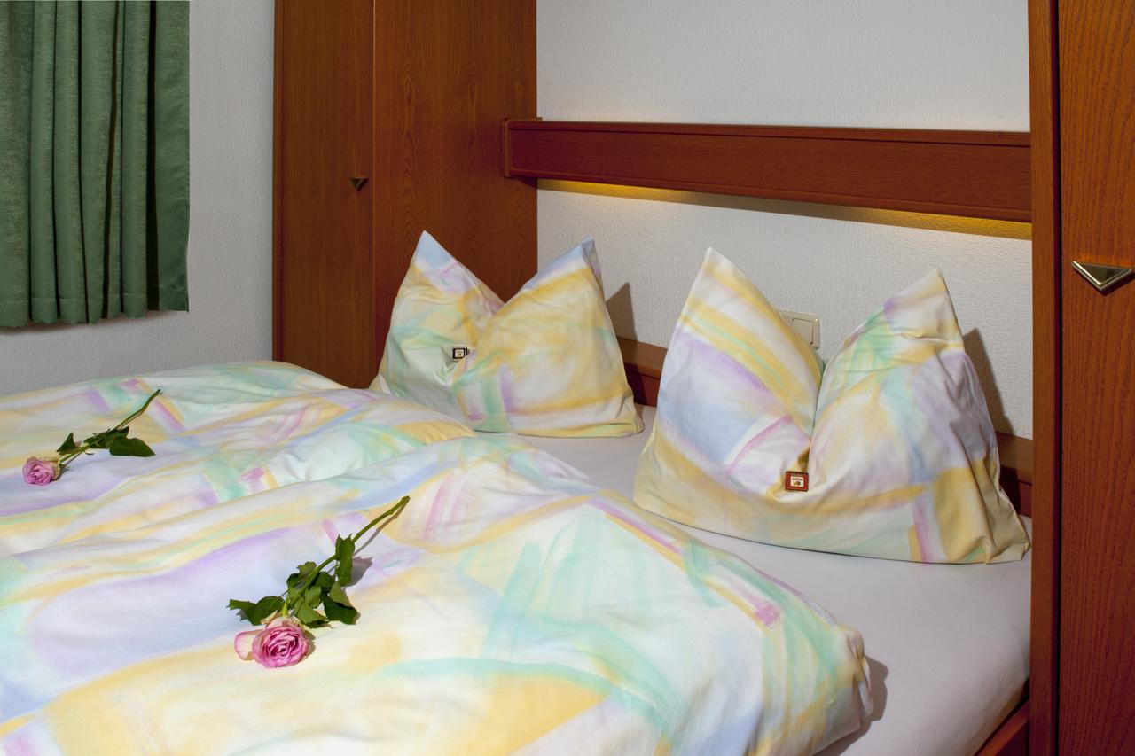 Pension Cafe Suzette Гота Екстериор снимка